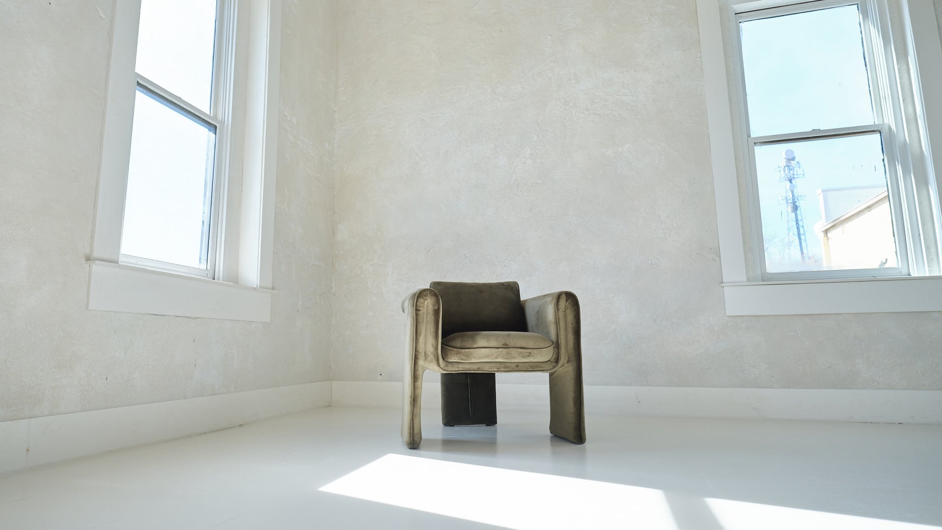 Studio C, The Posh Room, wide view